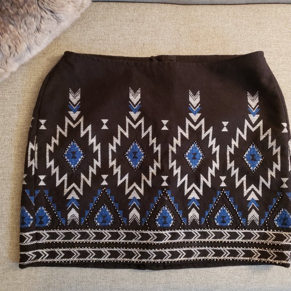 H&M festive mini skirt - Picture 1 of 3